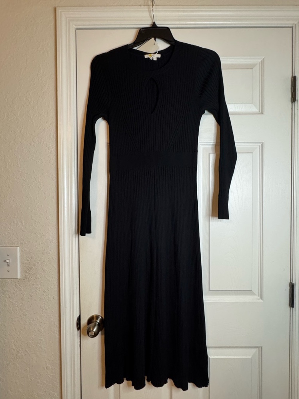 Long Sleeve Knit Midi Dress - Black